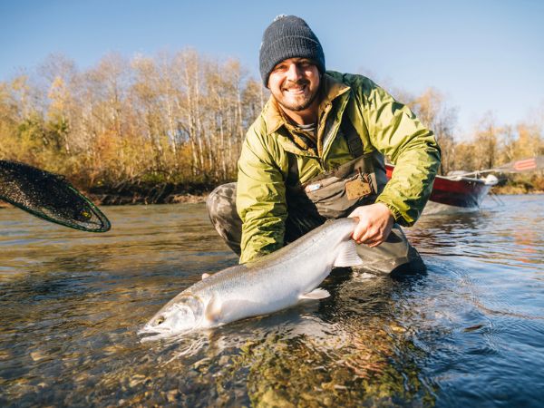 Pesca al salmone in Islanda, Alaska e Scozia con tecniche a mosca, spinning e trolling per viaggi di pesca sportiva dedicati agli appassionati di salmoni selvatici Pesca al salmone in Islanda, Alaska e Scozia con tecniche a mosca, spinning e trolling per viaggi di pesca sportiva dedicati agli appassionati di salmoni selvatici